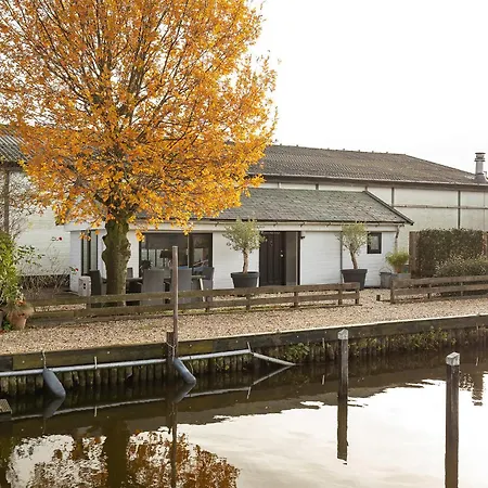 Woonboot De Rietpieper *