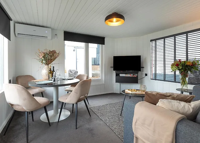 Botel Woonboot De Rietpieper Loosdrecht